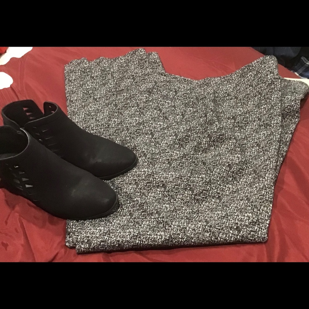 NWT Comfy Stretchy Pants in Tweed Look
